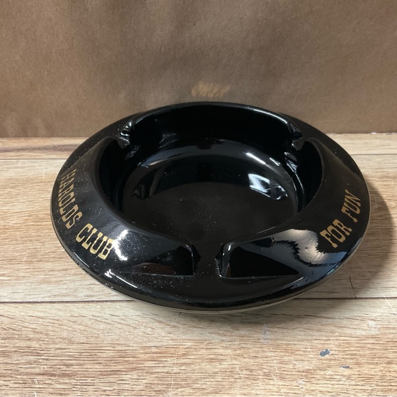 Vtg Harolds Club Reno Black Gold Glass Ashtray Nevada NV USA Ash Tray Souvenir - Picture 5 of 8